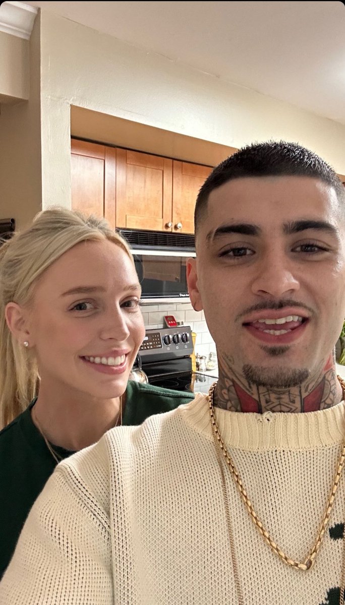 ZaynReport's tweet photo. New photos of Zayn via alexandercooper on Instagram! https://t.co/oaMb6xYu1y