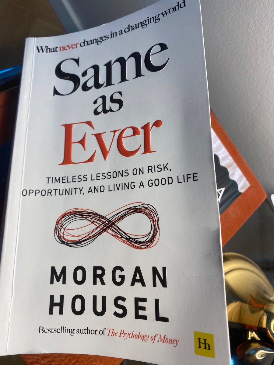 Vuoden ensimmäiseen päivään sopiva kirja. Vahva suositus! Ajattelen, että ainakin <a href="/MiikaVuorensola/">Miika Vuorensola</a> ja <a href="/ostanasuntoja/">Harri Huru</a> pitäisivät tästä.