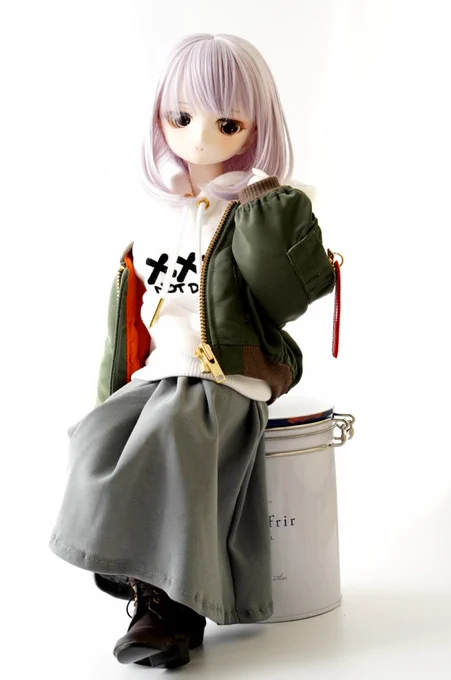 KAGIKAKKOさんちのパーカーとジャケットをロングスカートとあわせてみました。 #KAGIKAKKO_001