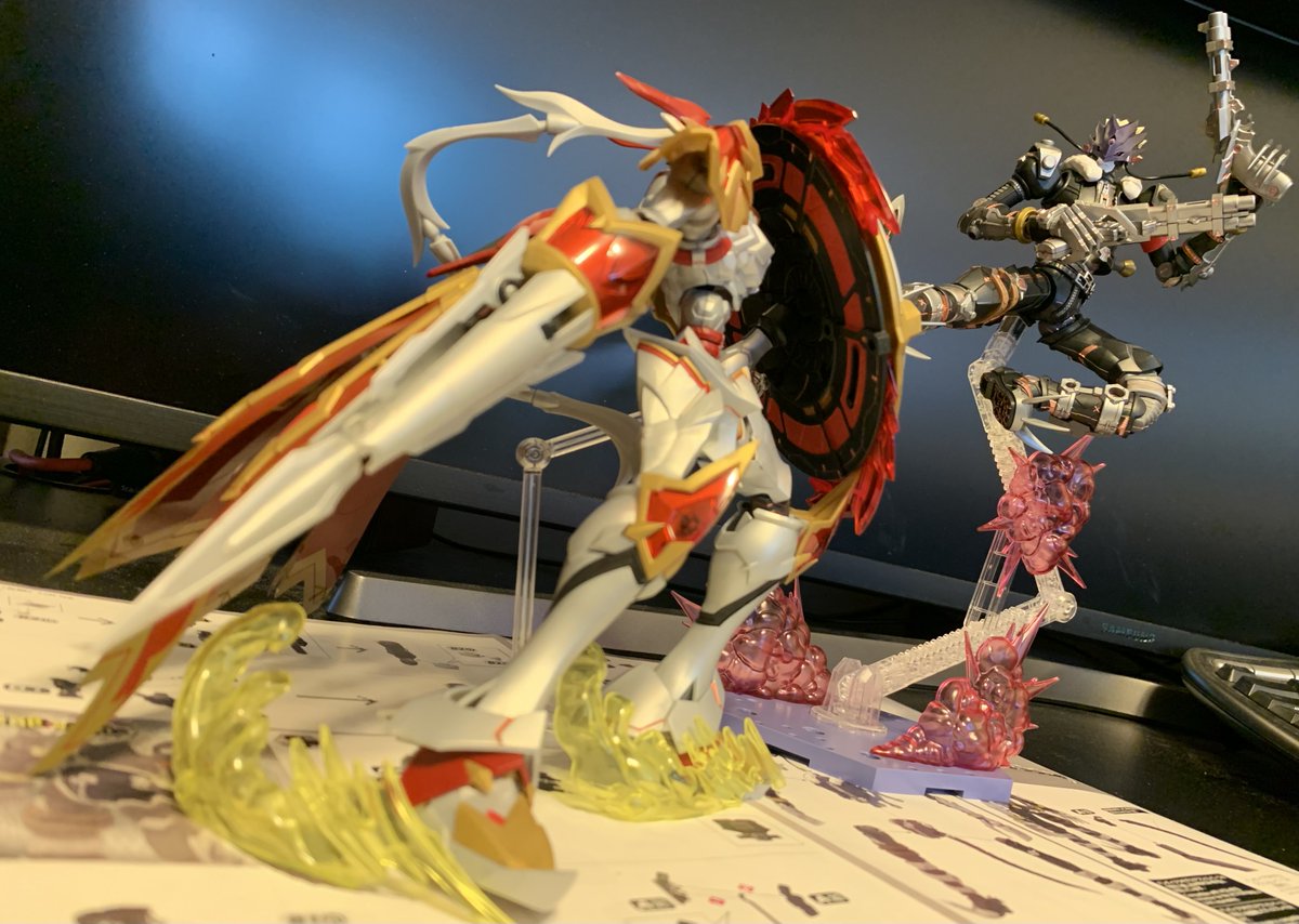 Revvy (Reversemoon) tweet media