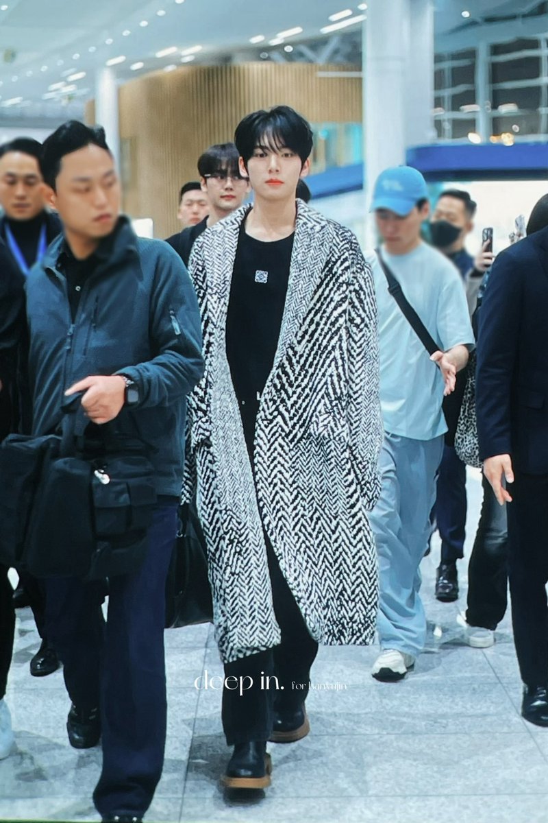 deepin_hyj's tweet photo. 240101 

#한유진 #HANYUJIN #ハンユジン #韓維辰 
#제로베이스원 #ZEROBASEONE #ZB1 https://t.co/V8ly8u24aY