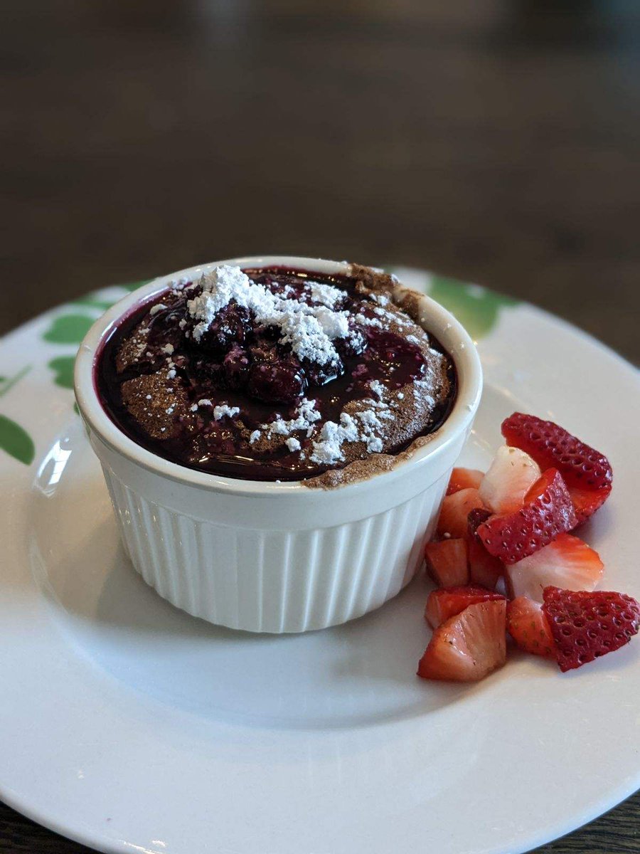 Happy New Year! I'm big on resolutions. #2023 was learning 5 new recipes like this delectable dark chocolate breakfast souffle. For #2024 I want to read 5 great books and write 5 new stories. My first will be All The Light We Cannot See. What should my other 4 be? #NYR