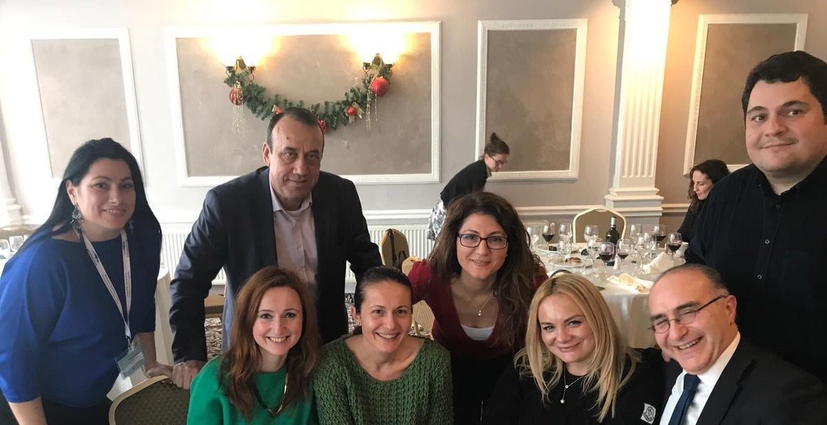 Ana_C_Tudor's tweet photo. 5 years since #RO2019EU: What an amazing teamwork, team effort, with the most resilient team leaders. @MAERomania @Odobes1Luminita @romaniaineu https://t.co/lUvlJy2Jtz
