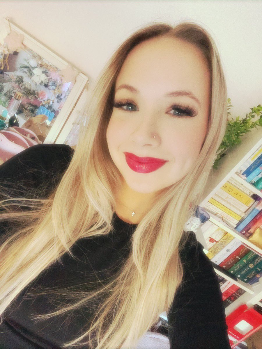 TreasureTLT's tweet photo. It’s not been the best start to 2024… but it’s my birthday! Happy 23rd birthday to me 🎉 https://t.co/hsqiesDI9R