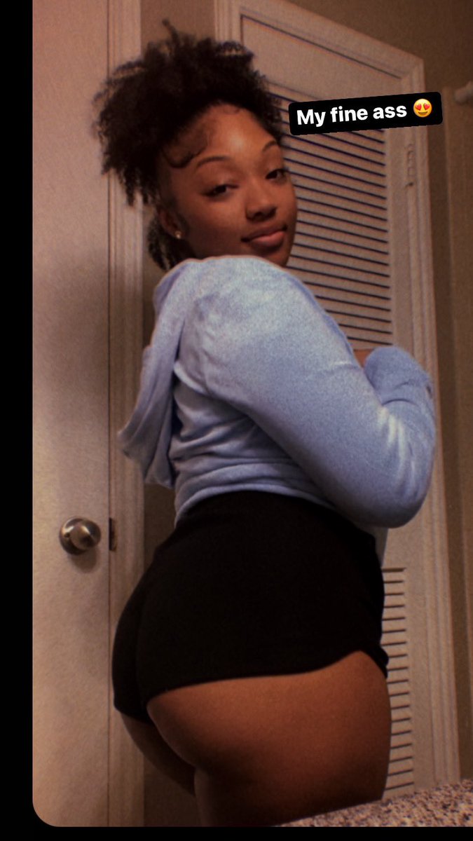 prettybambi25's tweet photo. BAMBI 😈 https://t.co/XVsxTEc1Sf