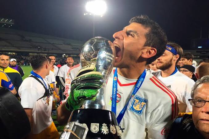 alexxandroc17's tweet photo. @ElJefeAguila Nahuel en el 2015 , 2016 , 2019 y 2023 🤣🤣 https://t.co/b76U89OjP3
