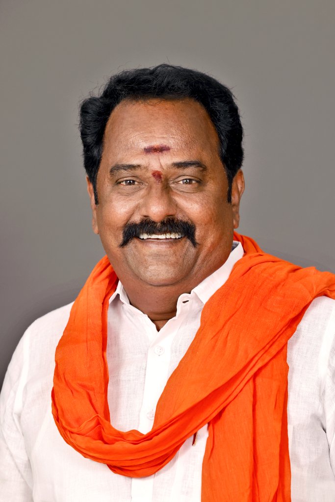 Eatala_Rajender's tweet photo. కామారెడ్డి శాసనసభ్యులు శ్రీ కాటిపల్లి వెంకట రమణ రెడ్డి (@kvr4kamareddy) గారికి గారికి హృదయపూర్వక జన్మదిన శుభాకాంక్షలు 💐💐

ఆయురారోగ్యాలతో, సుఖ సంతోషాలతో మీరు చిరకాలం ప్రజాసేవలో కొనసాగాలని మనస్ఫూర్తిగా కోరుకుంటున్నాను. https://t.co/Rmnxwk1h1Z