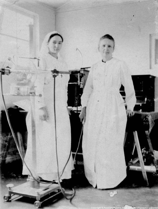 As a young woman during World War I, Irène Joliot-Curie (left) worked with her mother Marie Skłodowska Curie (right) to provide mobile X-ray units for wounded soldiers. 

Irène, born in 1897, later shared the 1935 #NobelPrize in Chemistry with her husband Frédéric Joliot.