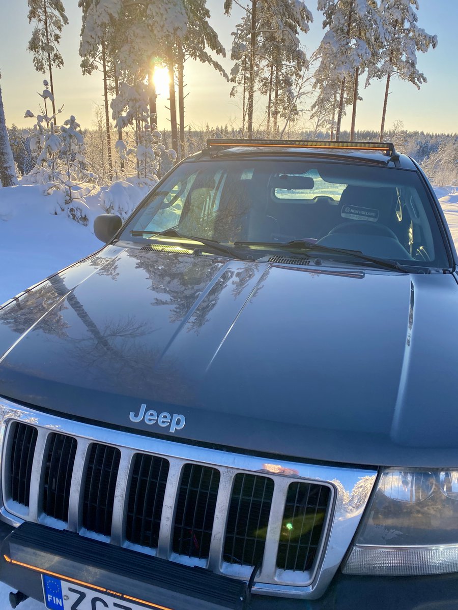 Jeep snowfun with hubs today 🙂 -20 C