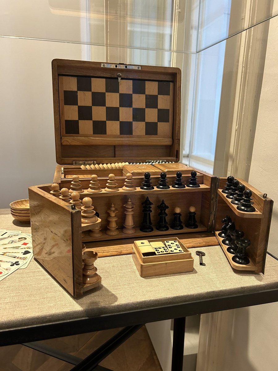 CliveLafferty's tweet photo. Freud’s box of games https://t.co/Q67fPOjNYh