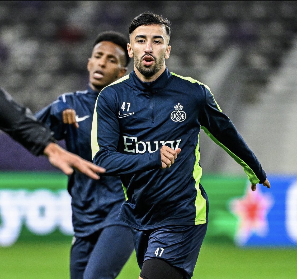 ArobaseAmoura_'s tweet photo. 🔴⚫️ L’AC Milan s’intéresse à Mohammed Amoura de l’Union Saint-Gilloise ! 🇩🇿  

@footmercato 🗞️ https://t.co/91LjYn7s1M