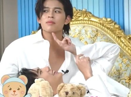 DoiPathompong's tweet image. 2 เมษายน 2566 ไลฟ์กังนัมคลีนิค

เป็นอีกหนึ่งไลฟ์ที่แนะนำสุด ว่าต้องดู!!!
ขายของไปด้วยเล่าเรื่องราวไปด้วย 

ตอนที่คนน้องขอให้ท่านเจ้าที่ที่บ้านที่ดูแลคนในครอบครัวอยู่แล้ว ให้ดูแลคนพี่ด้วยอีกคนนั้น บอกเลยว่ากรี๊ดจอแตก ยอมให้โชว์หน้าขิงได้เต็มที่เลยคุณณรา 🤭

#ปอนด์ภูวินทร์Recap2023