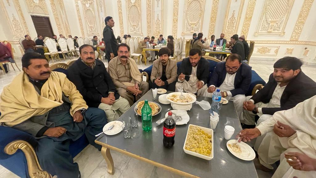 01-01-2024 حاجی محمد نواز چوہان انشاء اللہ MPA PP-62 صاحب کی چوہدری نواز جٹ کے بیٹے کی دعوت ولیمہ میں شرکت، 
دعوت ولیمہ میں مہر جمیل وائس چیئرمین، مہر عمران،  چوہدری جاوید مہلی، ملک سلیم،  ملک سیف اللہ، عزت بیگ، رانا ریاض کواڑیہ، رانا نواز گواڑیہ اور دیگر دوستوں سے خوشگوار گپ شپ،
