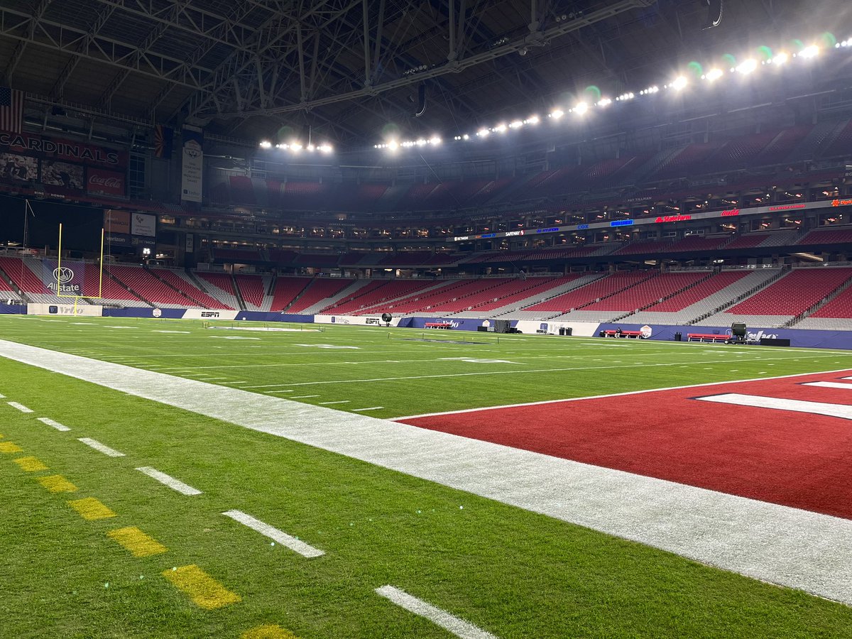 JamieABC15's tweet image. The field is ready at State Farm Stadium! Kick off for the #VRBOFiestaBowl is at 11 am today on this first day of 2024. I’m live on #ABC15 with a preview