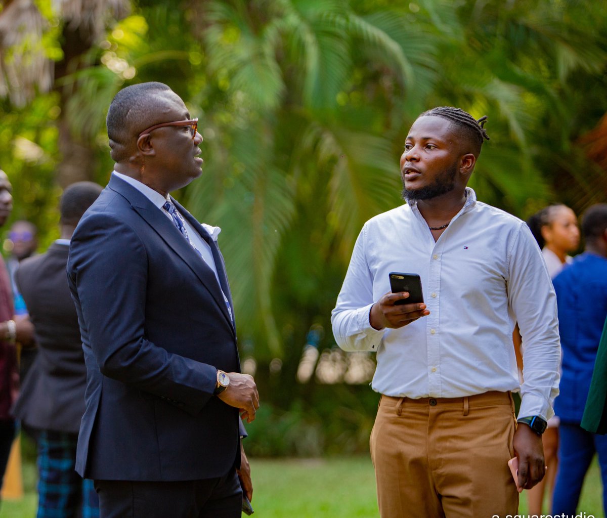 OnlyDhamie_'s tweet photo. Happy New Year. 2023 was good and I pray 2024 turns out best. On God who made me.
God bless you @TheRealBolaRay
#Dhamie #HappyNewYear #God #BolaRay #ImpactAt25 https://t.co/5Z0UcfytUh