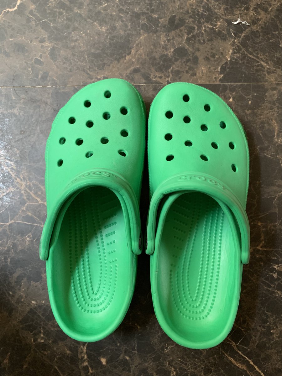 naa_akorfaaaaaa's tweet photo. Happy new year guys! I want to give one of these out.

Quote this with your size

Tweet with no engagement after 24 hours wins 👍 https://t.co/d3Zc7xLP8c