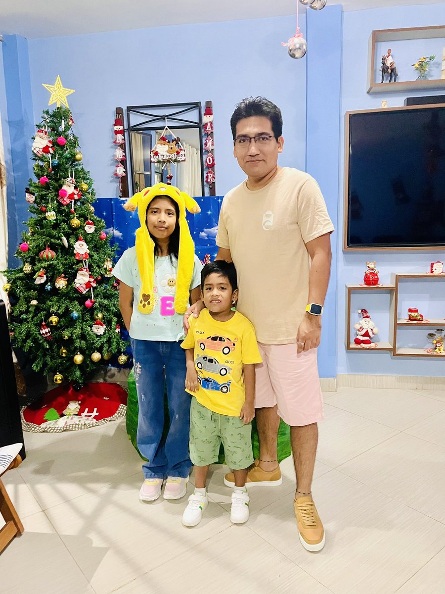 FGuille89's tweet photo. 2️⃣0️⃣2️⃣3️⃣👍🥳2️⃣0️⃣2️⃣4️⃣🥳😉 https://t.co/wPHl2bToyI