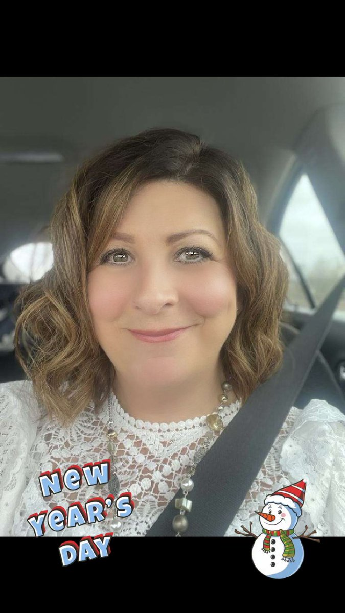 Happy New Year everyone! Here’s hoping 2024 brings health &amp; happiness to all 🥳🎊💕🎶#newyear  #happynewyear #newyearsday #newyearsday2024 
#2024 #lisastanleymusic