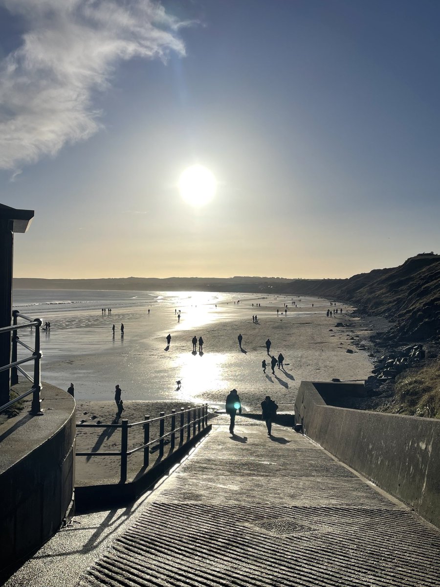 Adrienne018's tweet photo. Happy New Year from beautiful Filey #troutcottagefiley #2024 #selfcatering #yorkshirecoast https://t.co/yNgulbcm7a