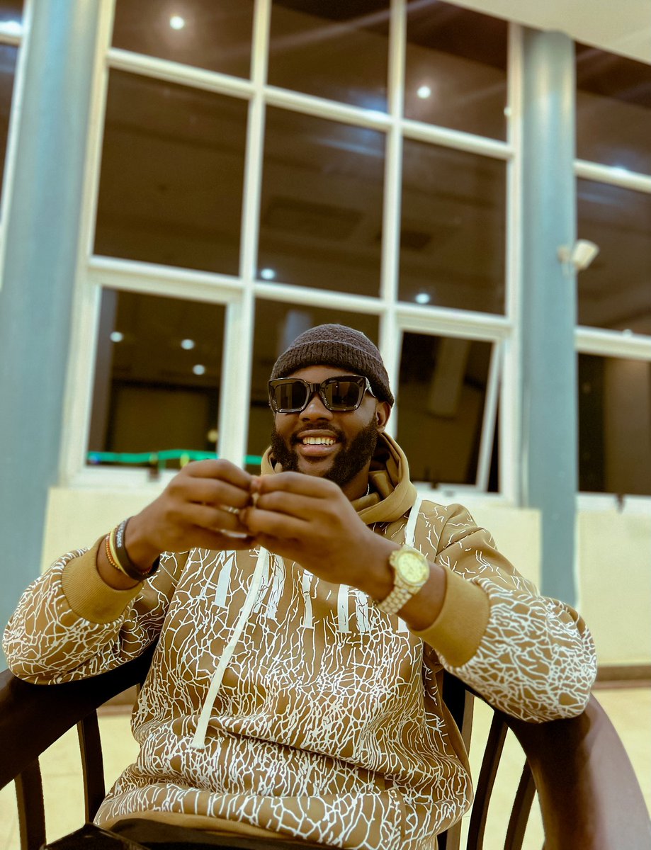 Titus Vybes tweet media