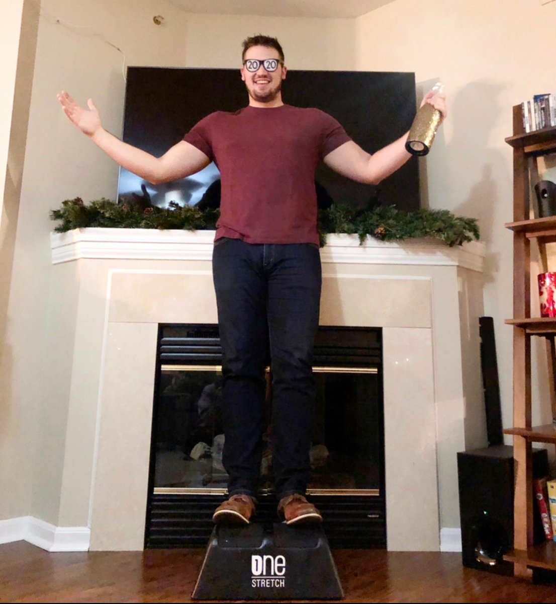 TheOneStretch's tweet image. Out with the old, in with the new...and hopefully, that also includes saying farewell to any foot or heel pain, too, this year! Wishing you a happy new year.