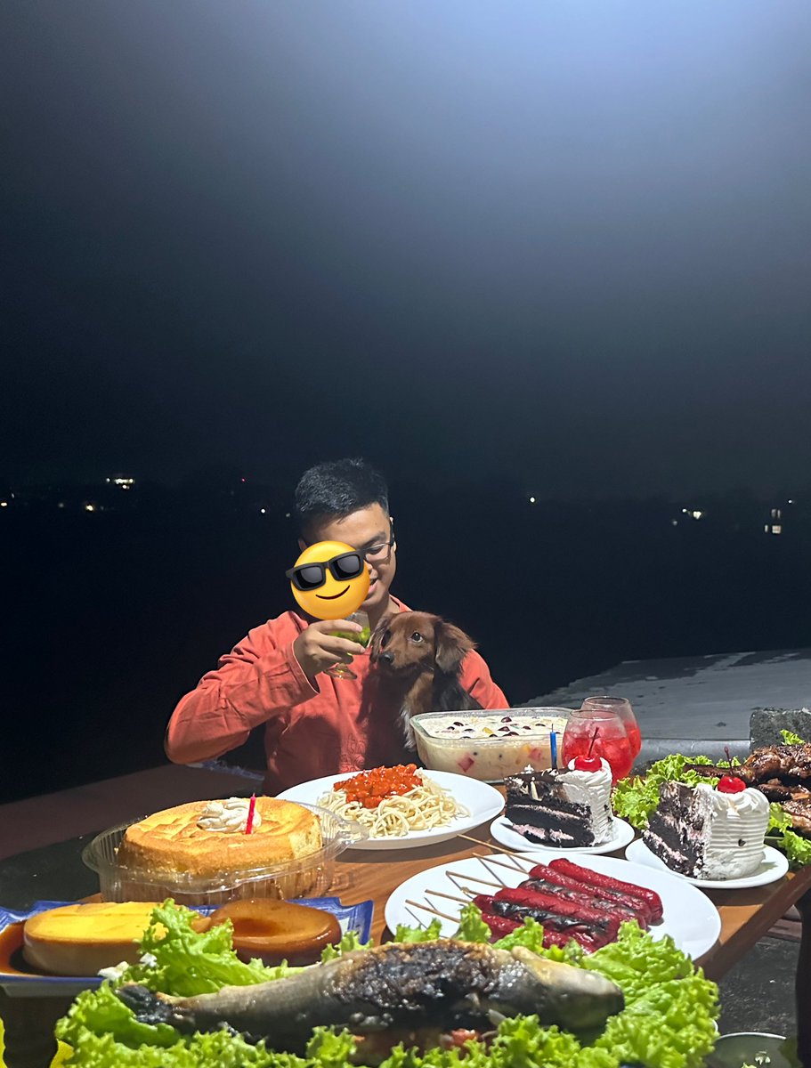 Key11111111's tweet image. Happy new year Nak!
Nak bawal sayo cobra na green😂