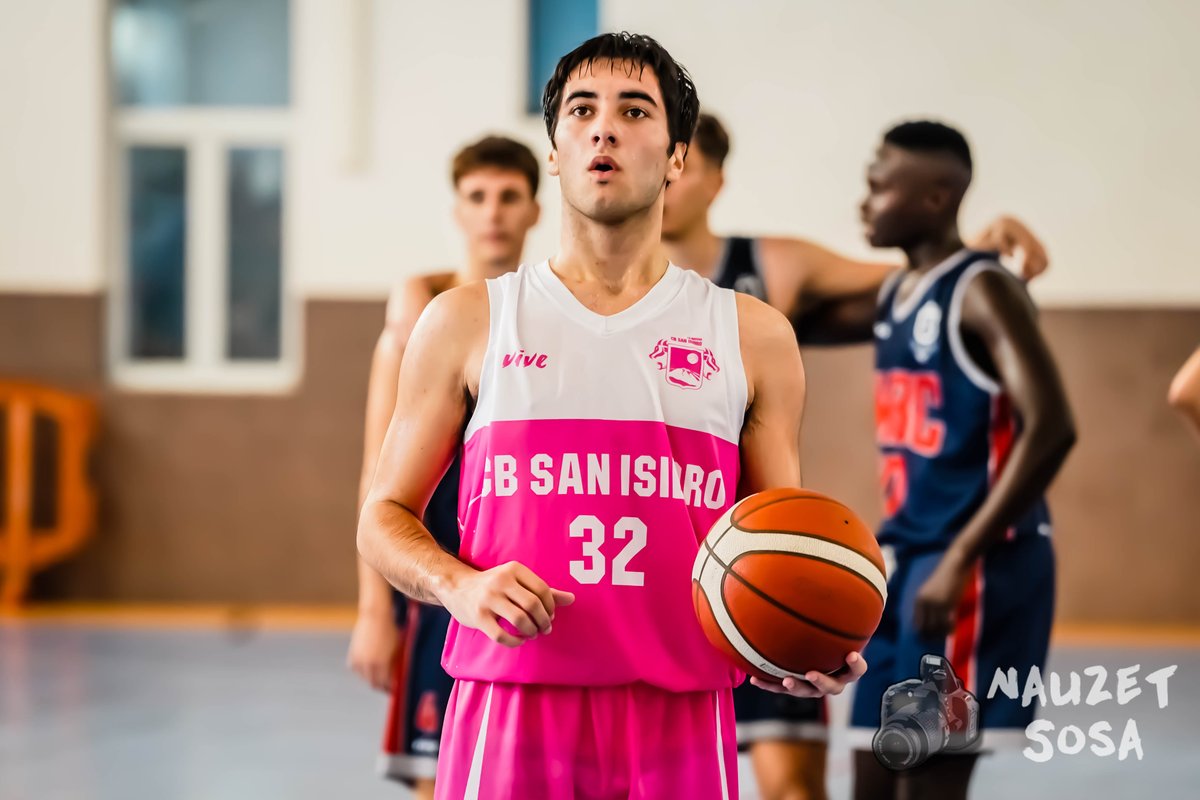 BaskeTenerife's tweet photo. 📷❤️🏀 Candelaria - San Isidro (19/11/2023) #JrAutMas

Todas las fotos en Facebook (Nauzet Sosa - Fotografia / Enlace en el perfil): https://t.co/gzRe0NIIsW https://t.co/boUWUMYQ00