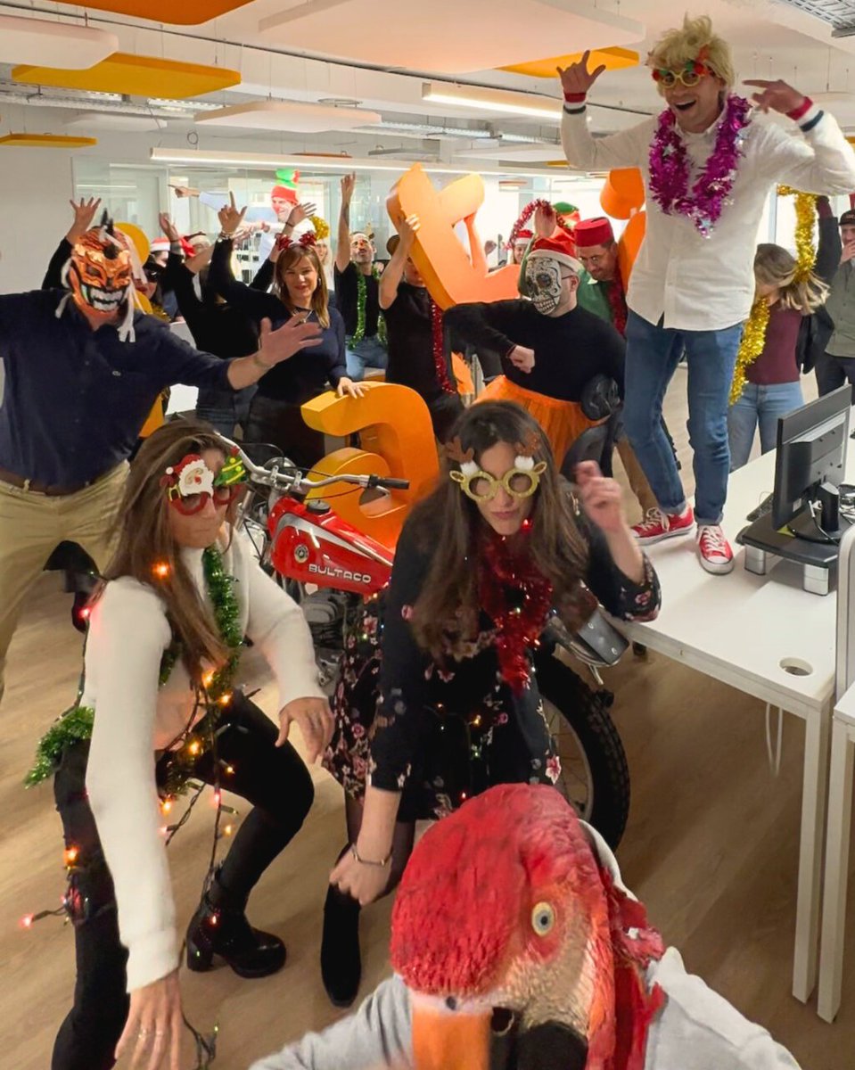 iatiseguros's tweet image. FELIZ AÑO FAMILIA IATI 🧡🌏
¡Cerramos con broche de oro el 2023 y abrimos las puertas a un 2024 lleno de retos y oportunidades! ✨
Nos hace mucha ilusión compartir nuestro resumen del año en 10 momentos increíbles ⬇️👏