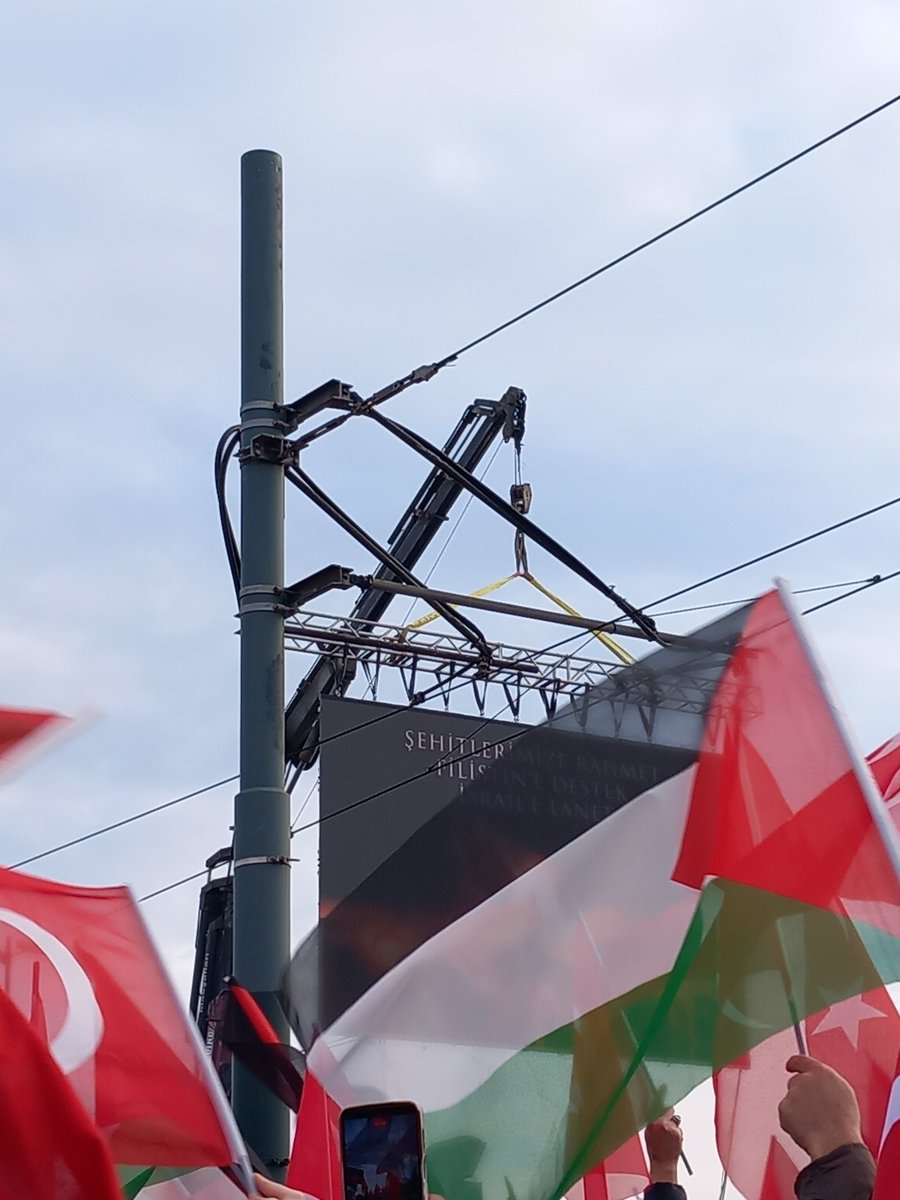 dwnase's tweet photo. @Ine12s تركيا مع أهل فلسطين
🇵🇸❤️🇹🇷 https://t.co/Biy6fm1lN5