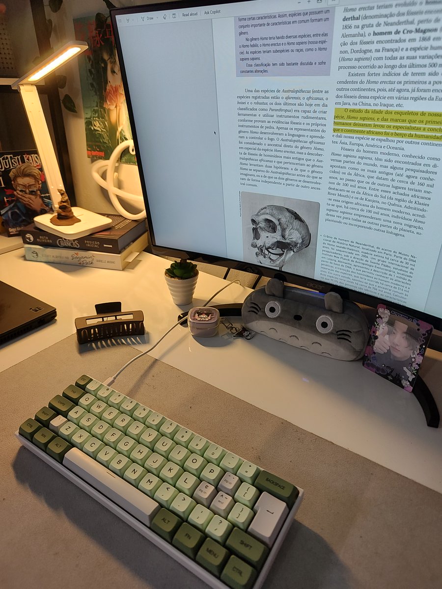 cajkstudie's tweet image. ꒰ #studytwt | #studytwtbr ꒱

⤿ ela, 2002
⤿ vestibulanda para Sistemas de Informação
⤿ sou CLT - Engenheira de Software Jr
⤿ foco: enem 2024 e fuvest

↻/♡ = mutuals

⊹ likes: kpop, alanzoka, animes, dance, baldur's gate