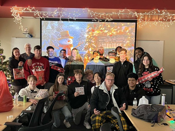 Our Huskies continue to make us #BHuskiesPROUD while giving back to #OurSCSU community! Husky Capital, a finance and investment club at @stcloudstate, recently raised nearly $1,100 in holiday gifts for a local family. scsu.mn/3RKwC1M