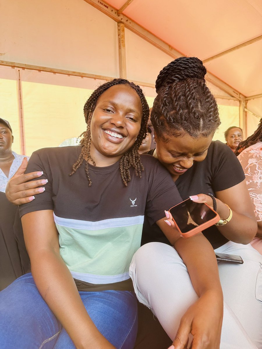 sheemuturi's tweet photo. Happy New Year to you @Mercymasai3  May you smile more,enjoy peace and Laughter! https://t.co/cFXudk2xMe