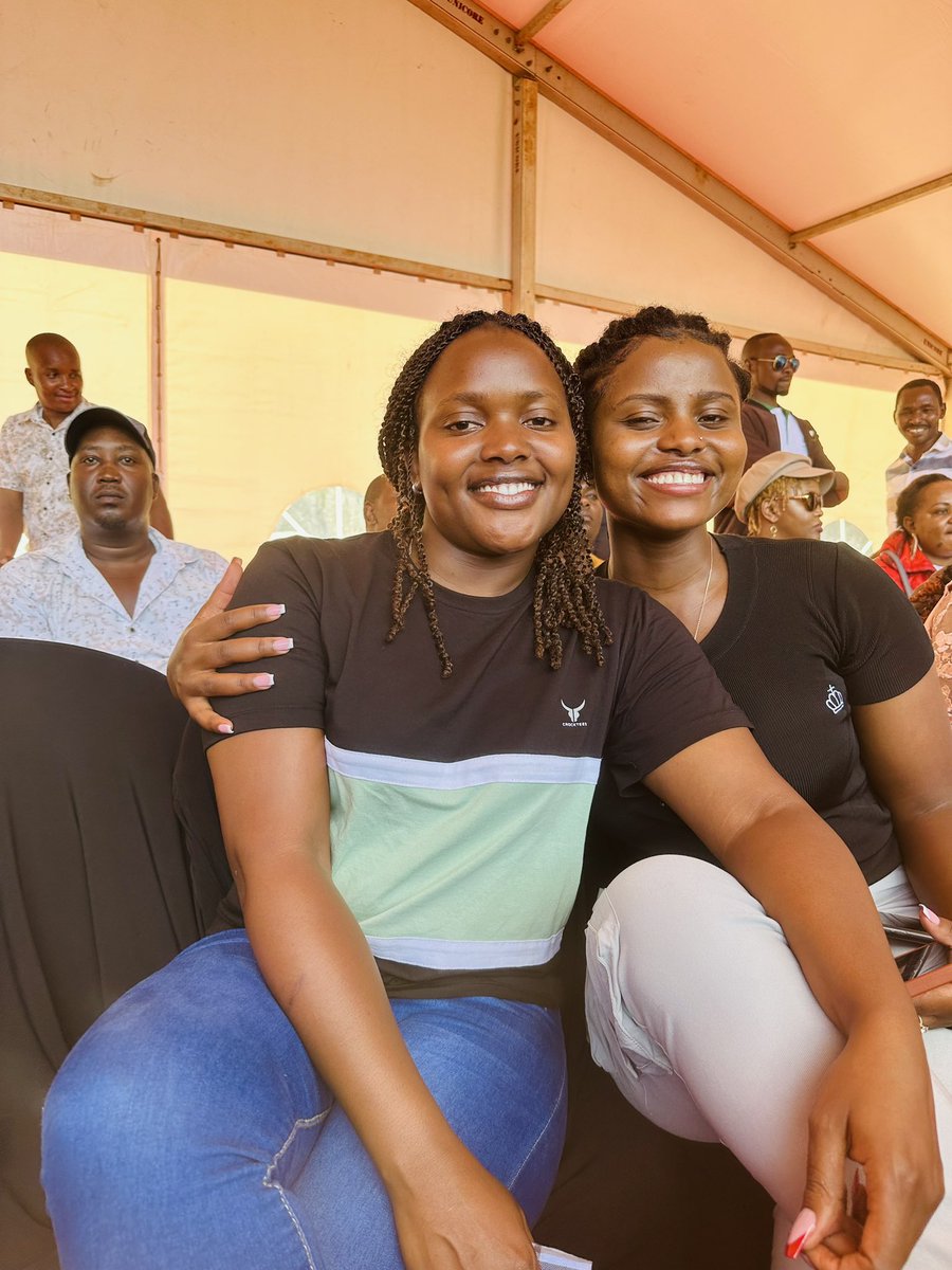 sheemuturi's tweet photo. Happy New Year to you @Mercymasai3  May you smile more,enjoy peace and Laughter! https://t.co/cFXudk2xMe