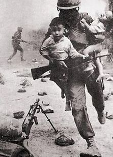 2024'ün ilk muhasebesi: Düşünüyorum da “haklı" savaş olabilir mi? Defansif olandan, bir saldırı karşısında bir halkın/ülkenin kendisini müdafaasından söz etmiyorum. Ofansif savaş, bir savaşı başlatma, sürdürme,herhangi bir sebebe isnatla kendisine meşru bir alan elde edebilir mi?