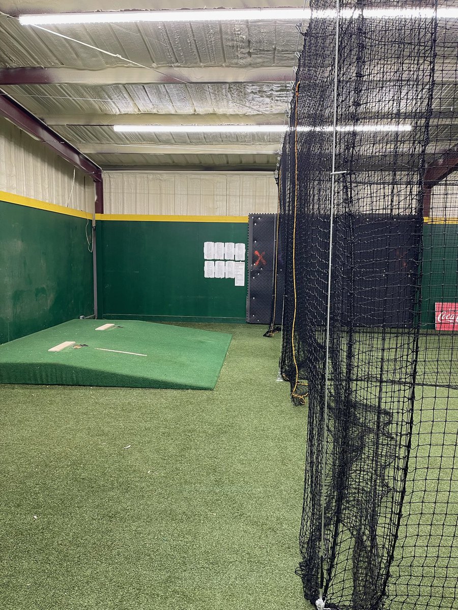 CHSHurricaneBSB's tweet photo. Happy New Year from the Hurricanes. Thank you to Coach D, Coach Woodard &amp; staff, &amp; others that our players begin 2024 with new lighting and netting in our hitting facility! https://t.co/tIKnBDZvPb