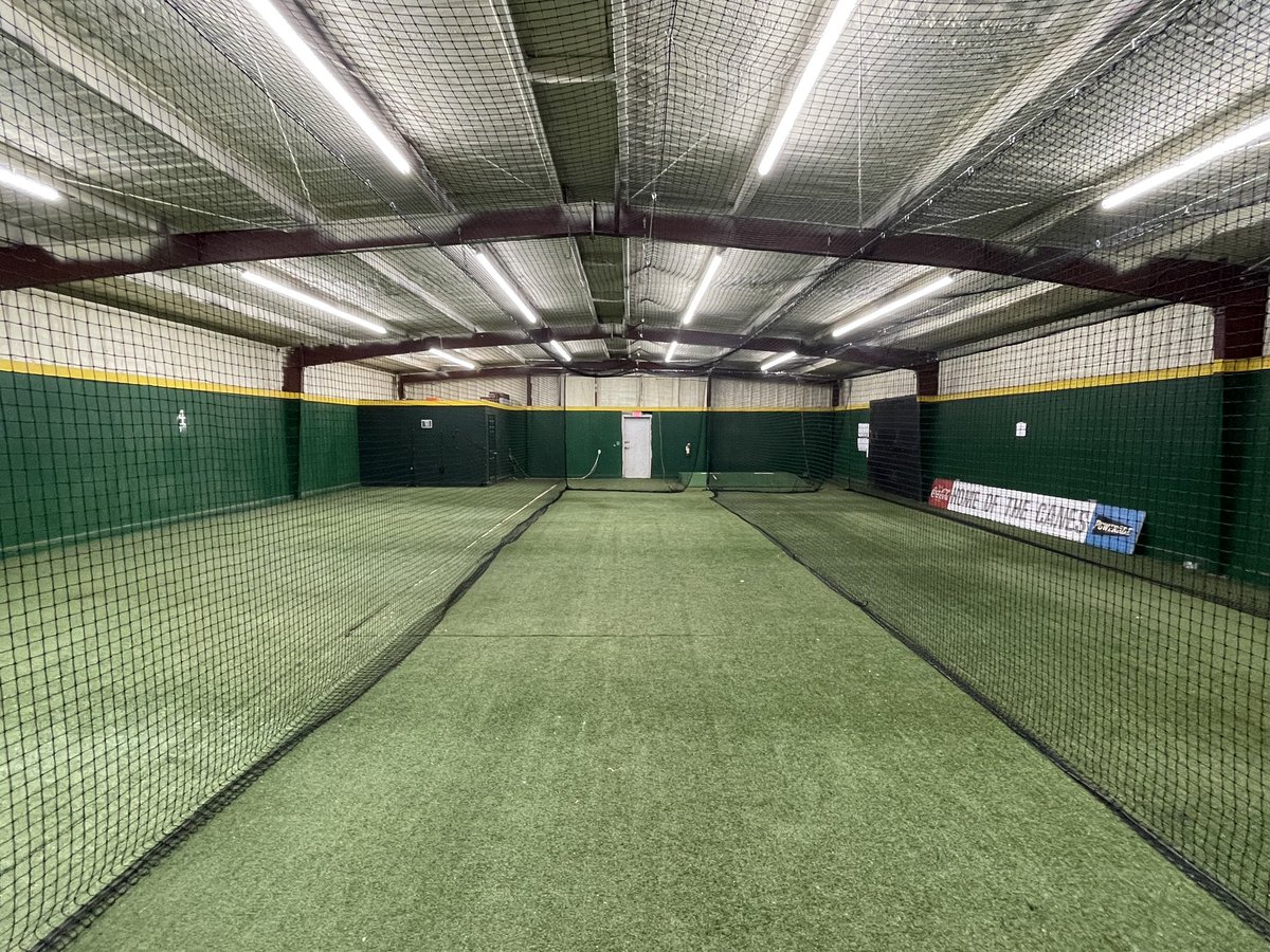 CHSHurricaneBSB's tweet photo. Happy New Year from the Hurricanes. Thank you to Coach D, Coach Woodard &amp; staff, &amp; others that our players begin 2024 with new lighting and netting in our hitting facility! https://t.co/tIKnBDZvPb