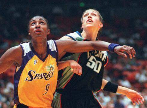sissyar's tweet photo. @WNBA @RebeccaLobo @LisaLeslie 

Oldie but Goodie https://t.co/vops9INeB8