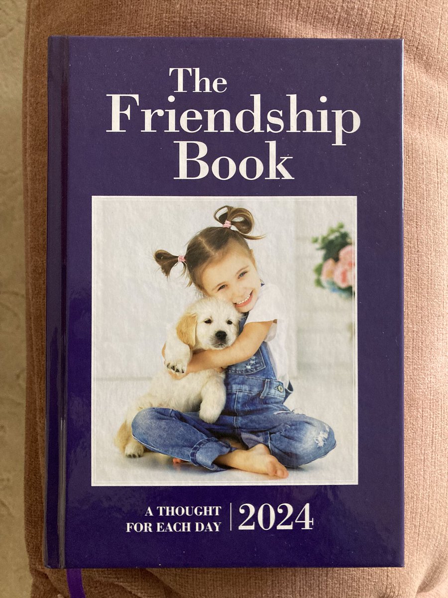 swan8inspirates's tweet photo. Started this today and wasn’t disappointed. I will treasure the thoughts on #friendship just as I treasure my #friends
My friends are small in number
And all live far away
But distance doesn’t matter
As when friends value you
You treasure that each day
#Poem #TreasuredFriends https://t.co/wFa5cUVcJL