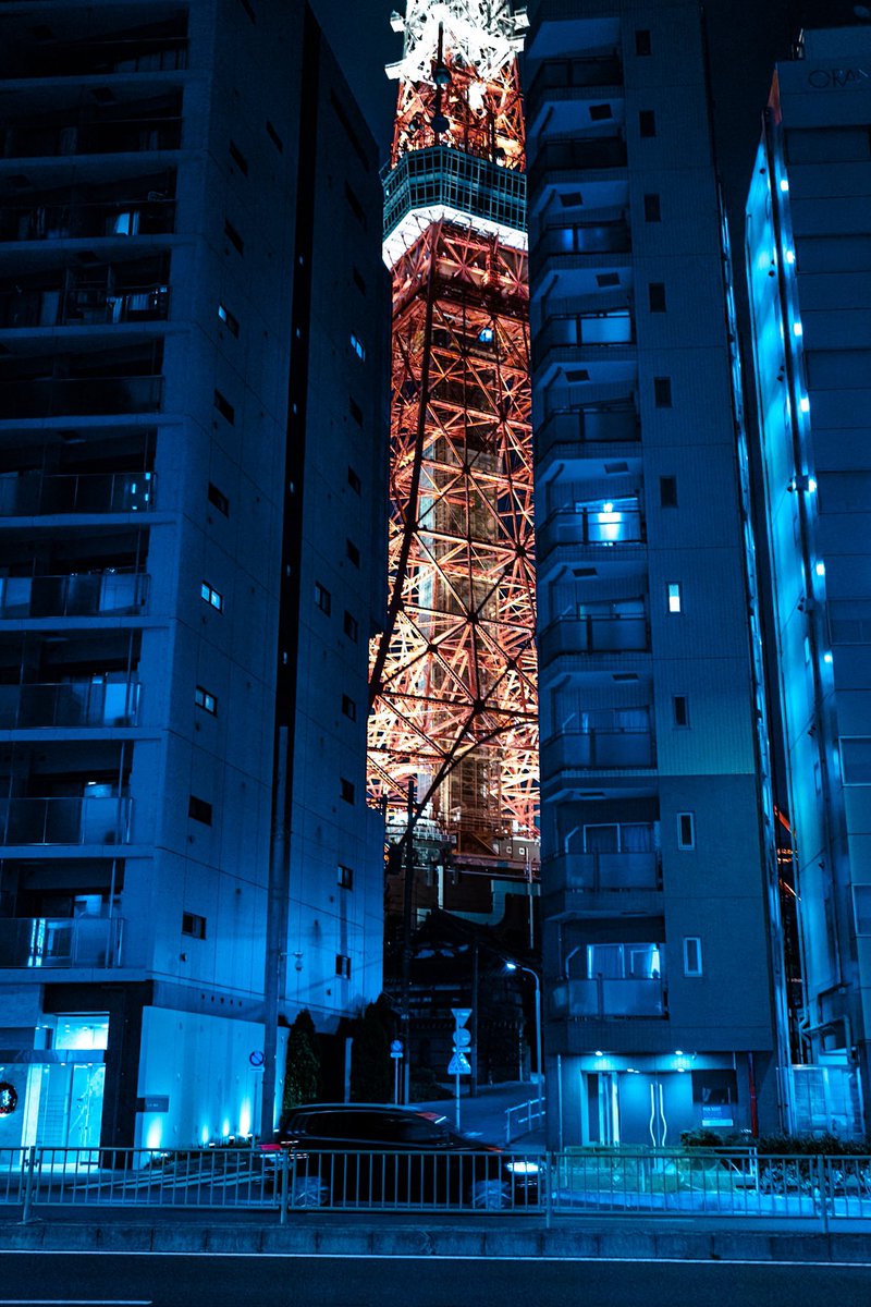 FsasakiP's tweet photo. 東京タワー

#moody #moodygram #moodygrams #naturegram #photography #ファインダー超しの私の世界 #写真好きな人と繋がりたい #都市風景 #都市スナップ #中判 #東京タワー https://t.co/hS4O8wGRCR