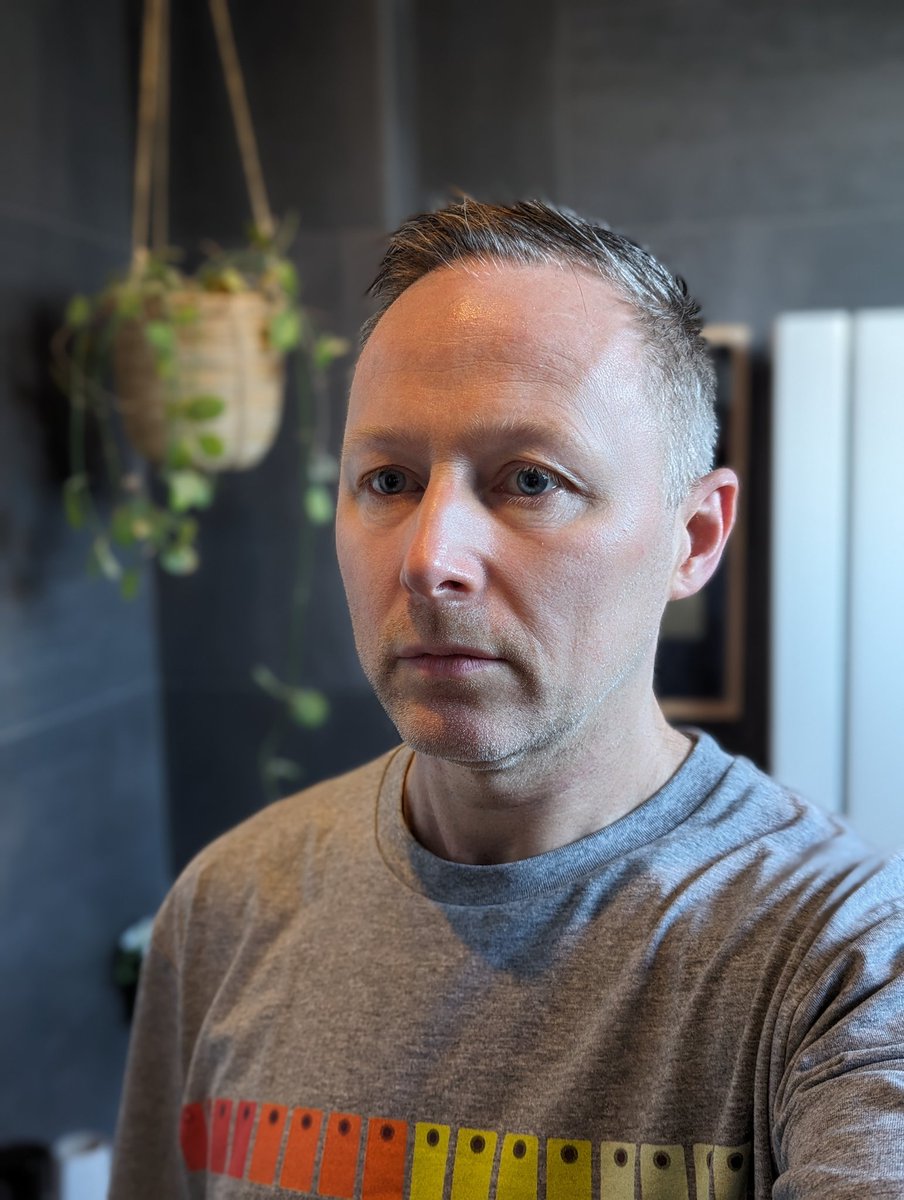 DaftLimmy's tweet photo. Looking forward to the year ahead. 🎉 https://t.co/CpKeh7O8td