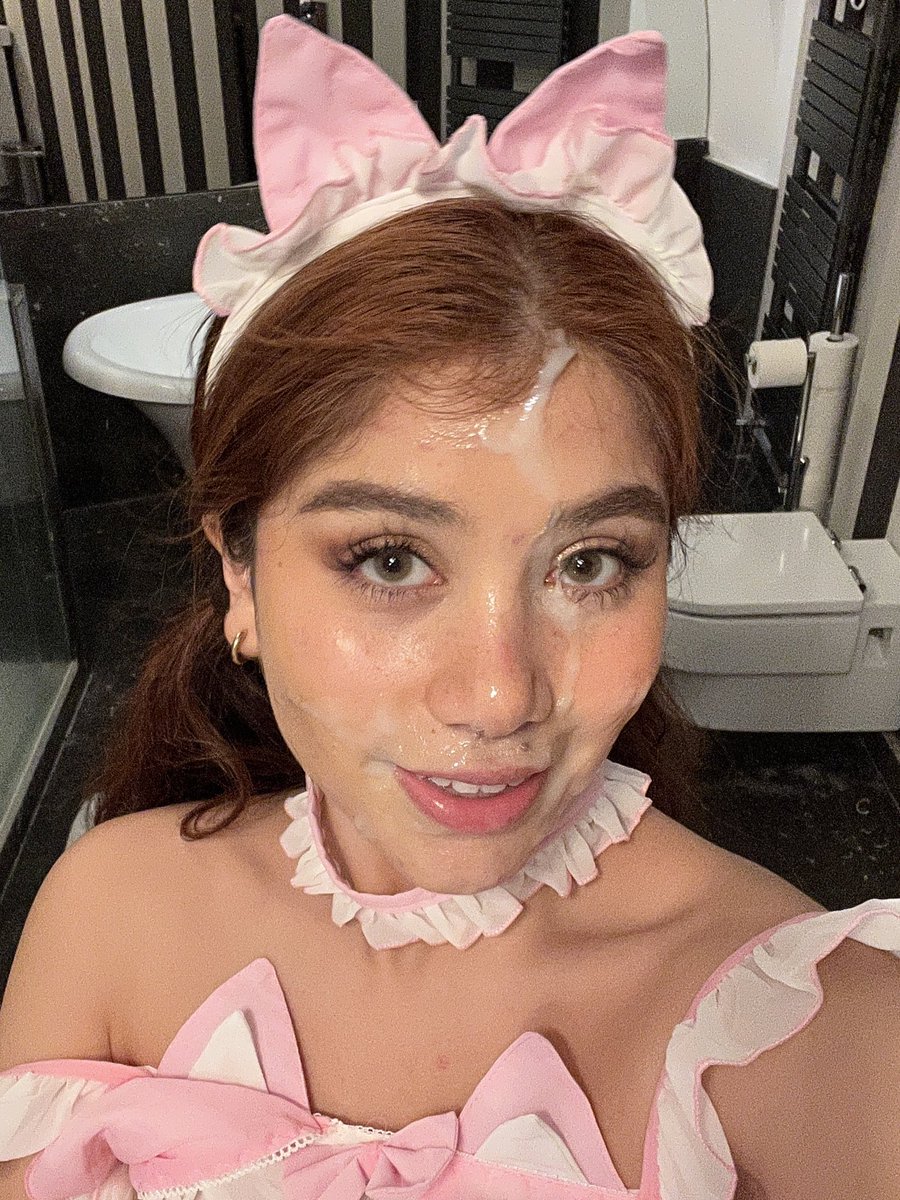 facialnutjobs's tweet photo. How does @MarinaGoldxx look? https://t.co/uqXxY4o79U
