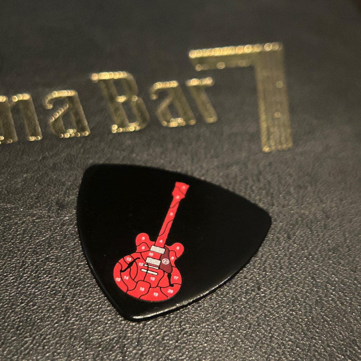 てらなお tweet media