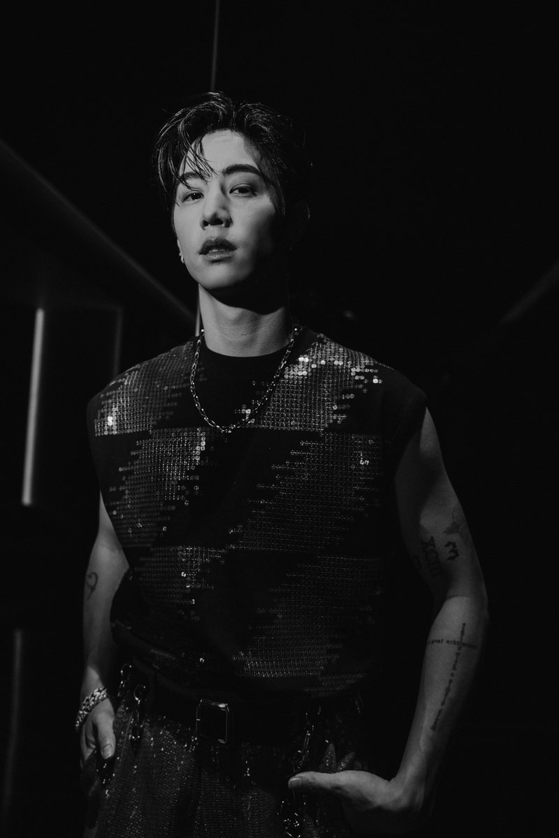 DNAmngmnt's tweet photo. wrapping up 2023
new adventures await in 2024 ✨
thank you everyone!! 

📸 Photos by Kenji Chong

#MarkTuan #Mark
#마크 #段宜恩
#ICONSIAMxMarkTuan 
@marktuan https://t.co/cGcwXxYxZ5