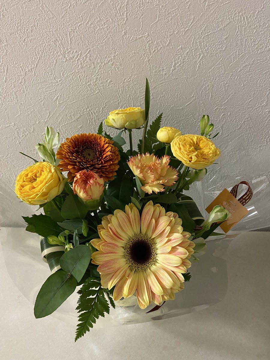 BeZukinchan's tweet photo. 職場��異動が決まり、たくさんの方々から餞別をもらいました💐
寂しいけど…みんなありがとう！ https://t.co/zDspz6o8yZ