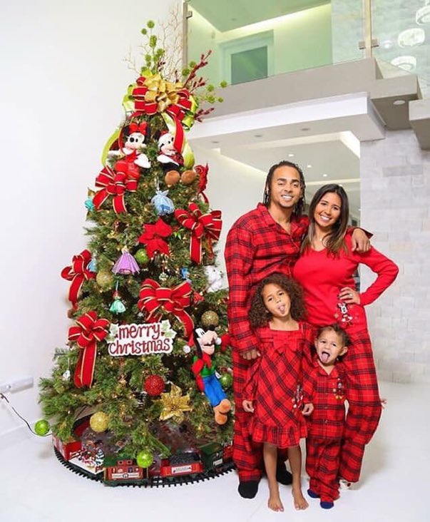 ¡FELIZ 2024 PARA TODOS! 🥂🫶🏽