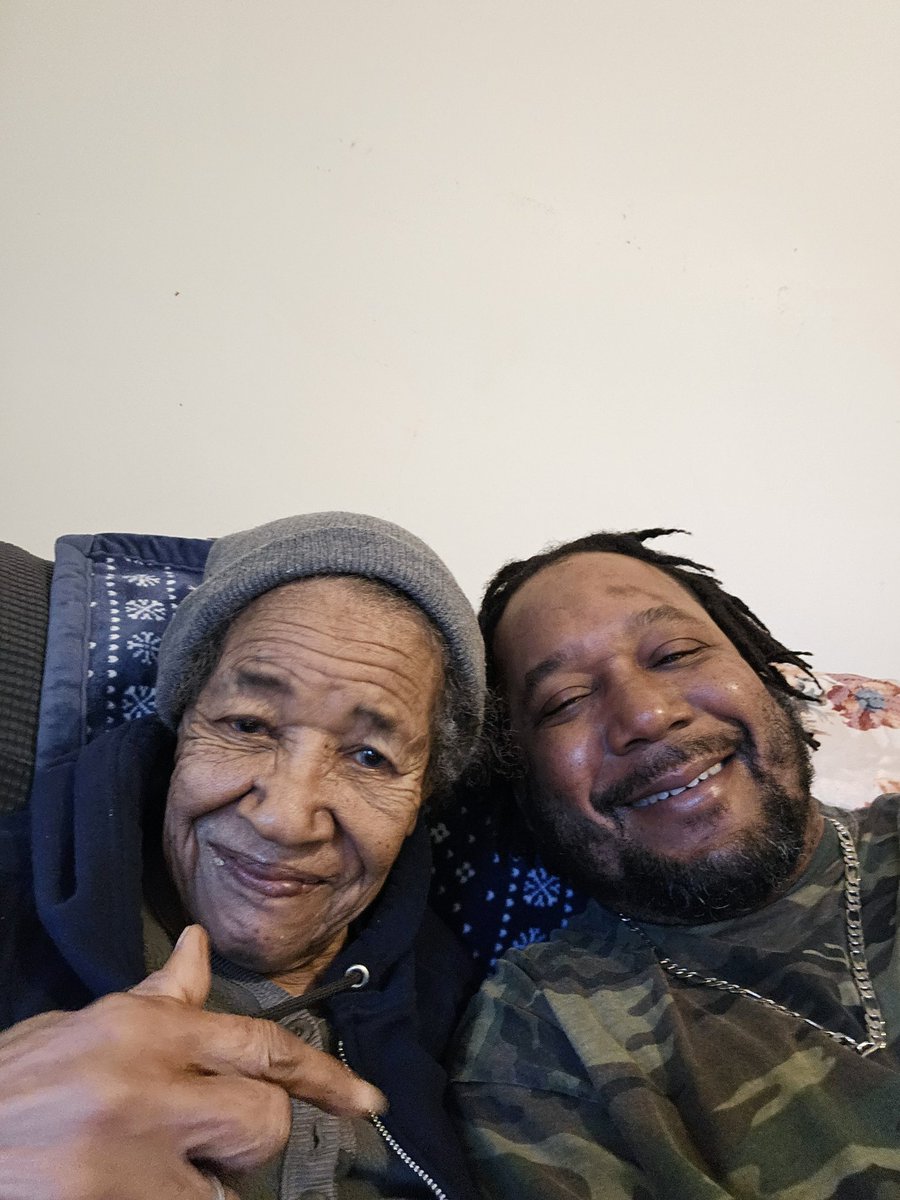 petewiser's tweet photo. Happy New Year from a 45 year old and a 94 year old. What a blessing. https://t.co/Mpa74LrIuC
