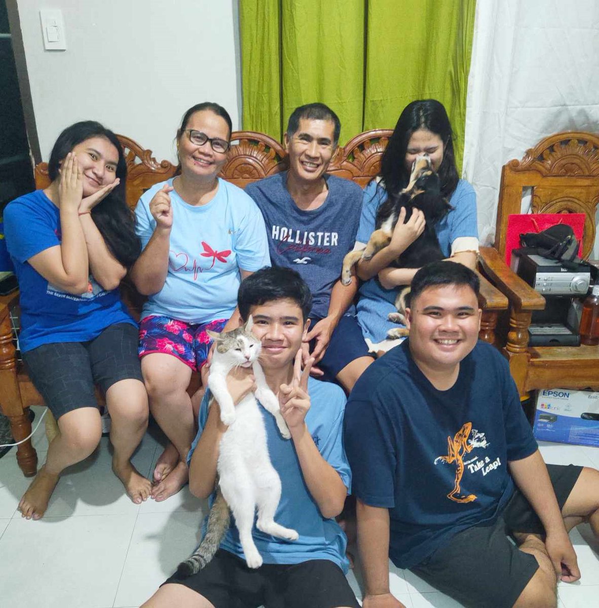 jJAMmpong's tweet photo. Christmas X New Year Celebration https://t.co/RC6X2u0QTz