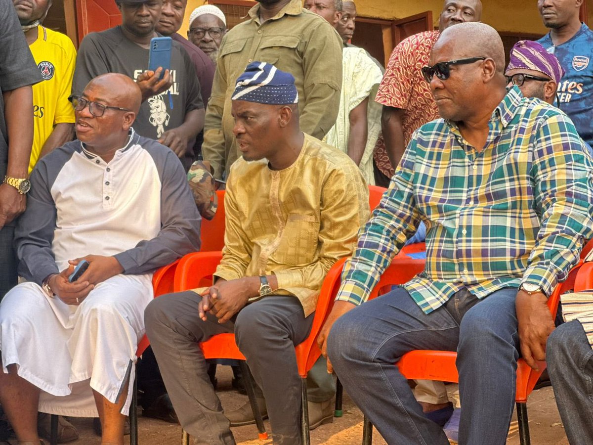 iharunaiddrisu's tweet photo. I accompanied former President John Dramani Mahama to visit opinion leaders and cadres in Tamale. https://t.co/9gMKPLrxW5