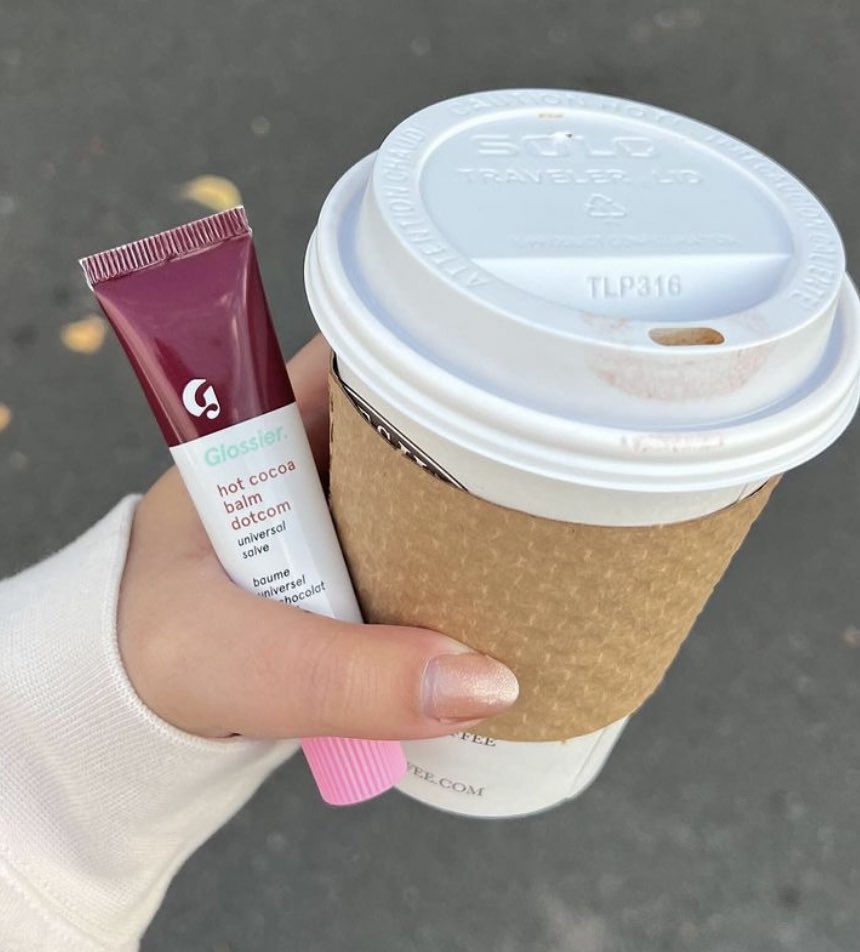 apieceofarte's tweet photo. giveaway  🍒🍓🫐 ☄︎
แจกบาล์ม glossier (เลือกกลิ่นได้) 

รี + เมนชั่น ‘รส’ ที่อยากได้ ♡

follwers — 1 รางวัล
ลคที่พรีในปีที่แล้ว — 1 รางวัล 

🪄🧸 มาสุ่ม 5/01 คับ https://t.co/XlJAt3oSkw