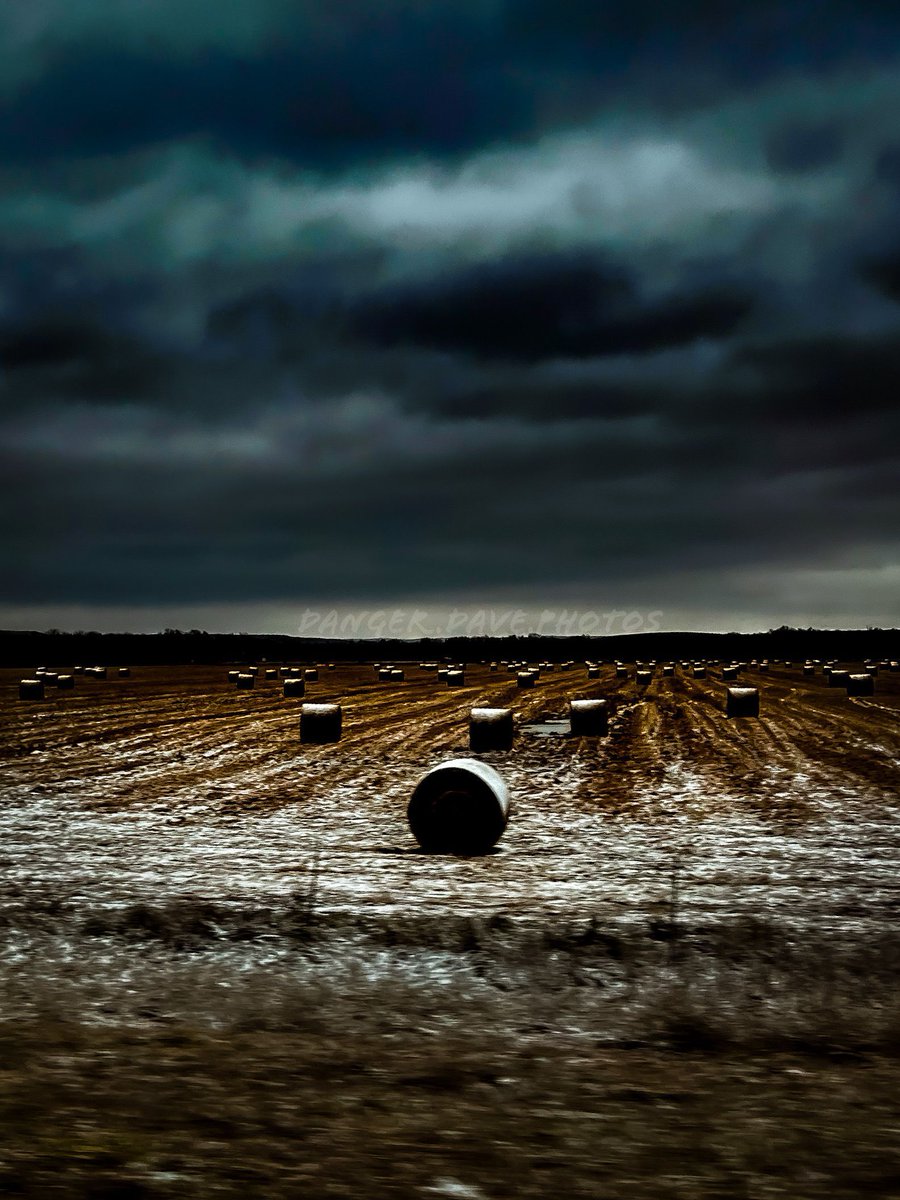 Welcome to 2024! I’m so excited for another year of photography. We know where we are now let’s see where we can GO!💥📸❤️

#photography #photographer #kansasphotography #kansasphotographer #kansas #farmlife #moodyphotography #moody #farming #landscapephotography #2024goals